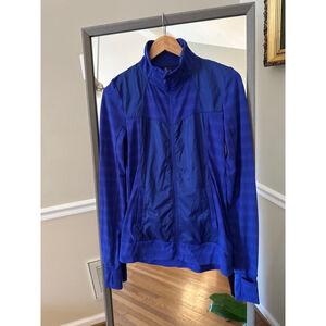 Women's Mondetta Blue Jacket With Thumbholes Size S